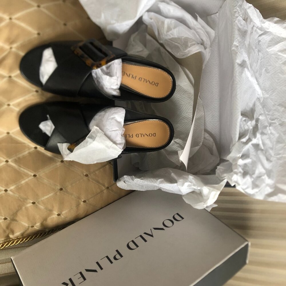 Donald Pliner Black Calf leather Slides/Sandals,block heel,buckle accent ,38,NIB